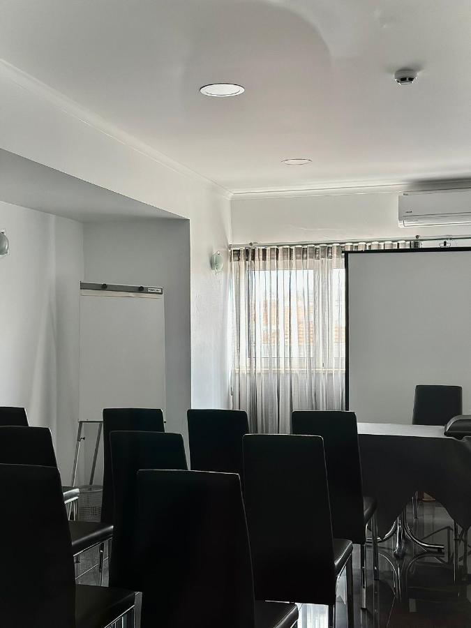 Be One Hotel Caldas Da Rainha - By Mhmb Hospitality Bagian luar foto