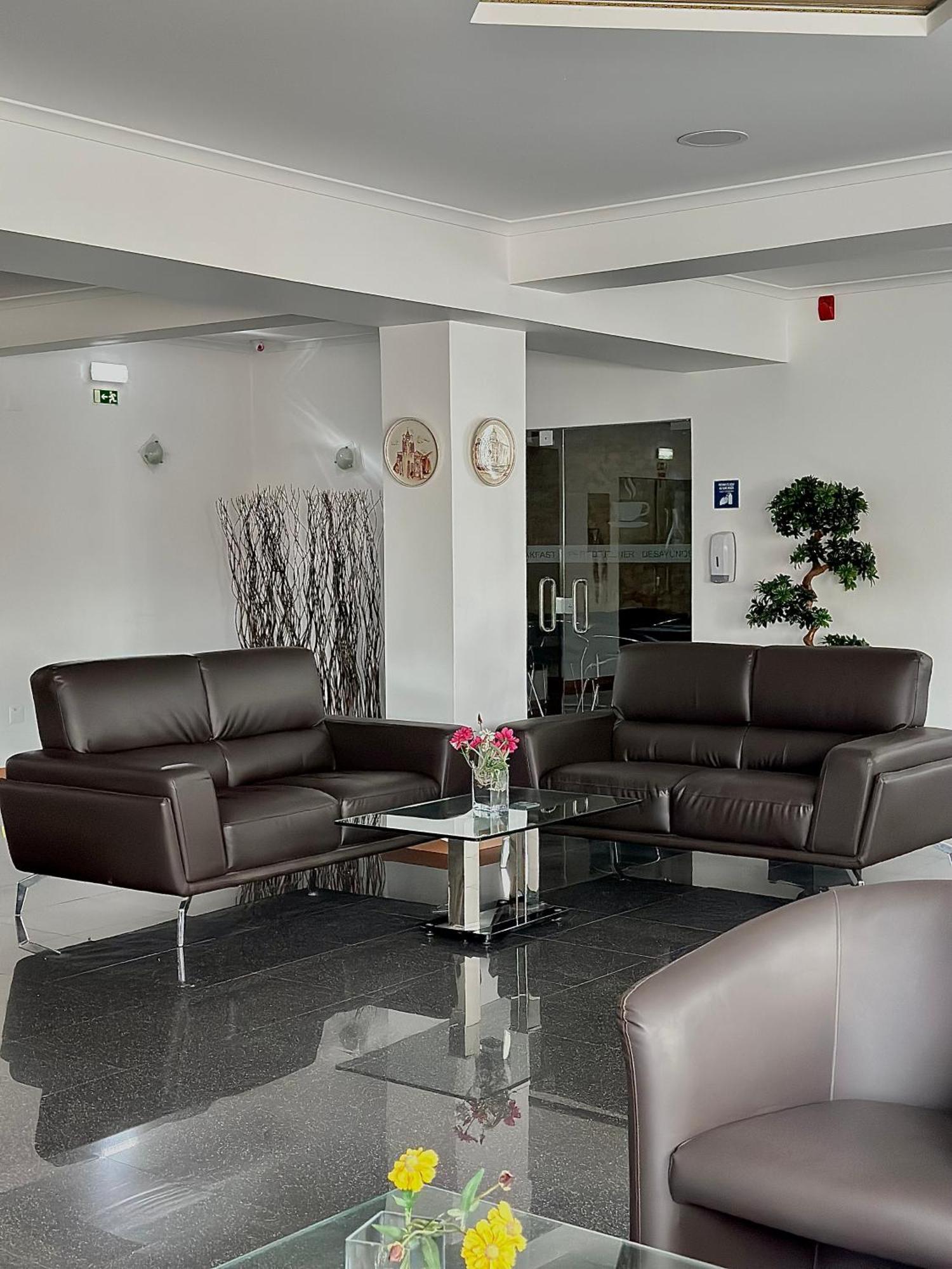 Be One Hotel Caldas Da Rainha - By Mhmb Hospitality Bagian luar foto